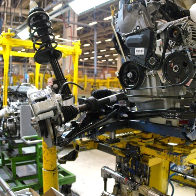 How Manufacturing Plants Use Same Day Parts Delivery to Avoid Costly Downtime How Manufacturing Plants Use Same Day Parts Delivery to Avoid Costly Downtime